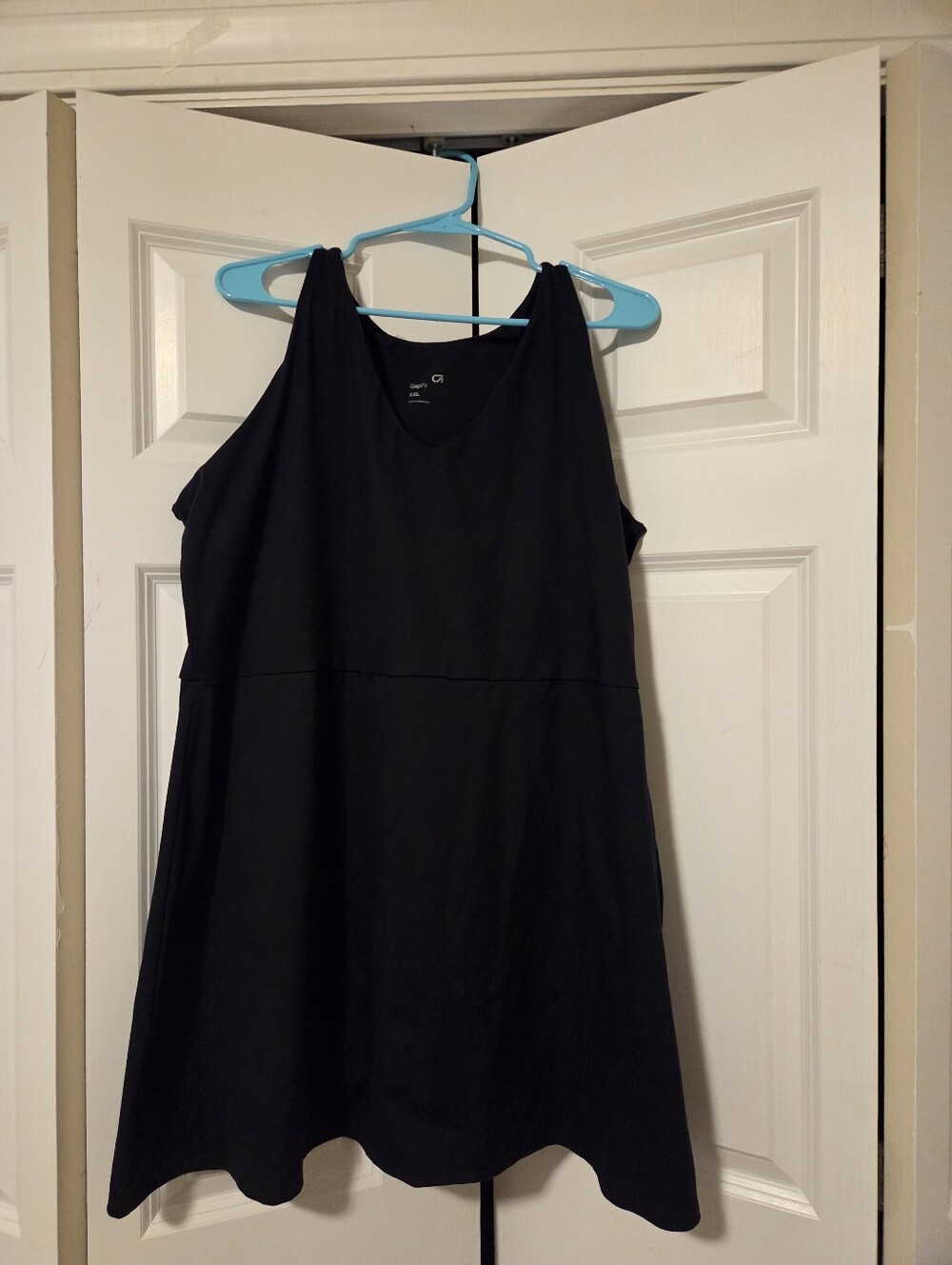 Black Sleeveless V-Neck A-Line Active Dress